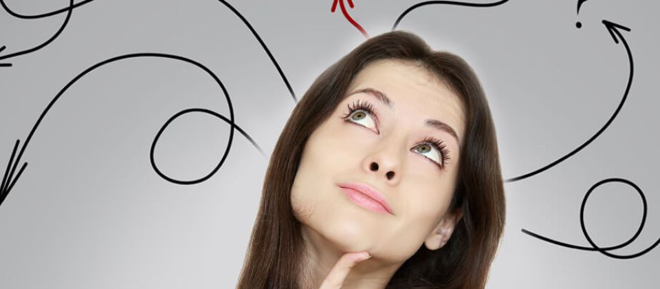 kleines Baby geniesst Therapie