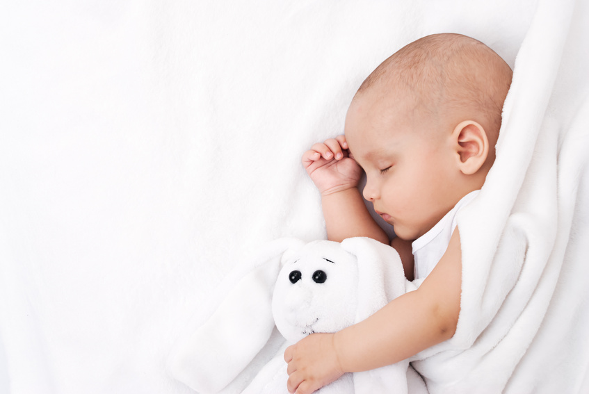 Baby Schlaft Auf Der Seite Mit Uberstrecktem Kopf Babykopfkissen gegen Kopfverformung - Kein Plattkopf für Ihr Baby!?
