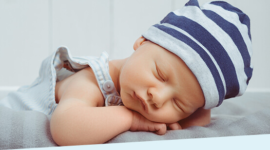 Cuscino per neonati contro le deformazioni della testa
